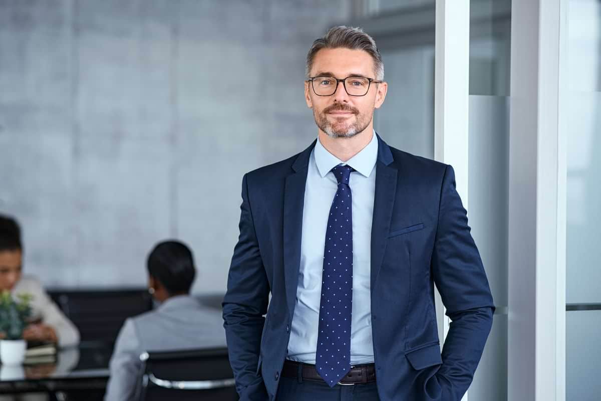 How to Become an Expert Sales Executive and Drive Revenue Like a Pro