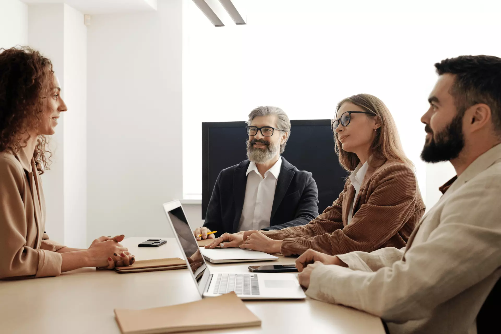 Why Recruiters Trust Businessly’s All-in-One Platform